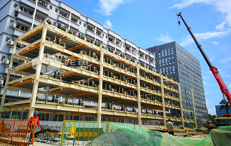 圖1.2  立體車(chē)庫(kù)的結(jié)構(gòu)選材及占地面積.jpg